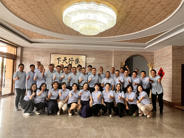 未來不負韶華，繼續(xù)砥礪前行，第一季度總結大會順利召開